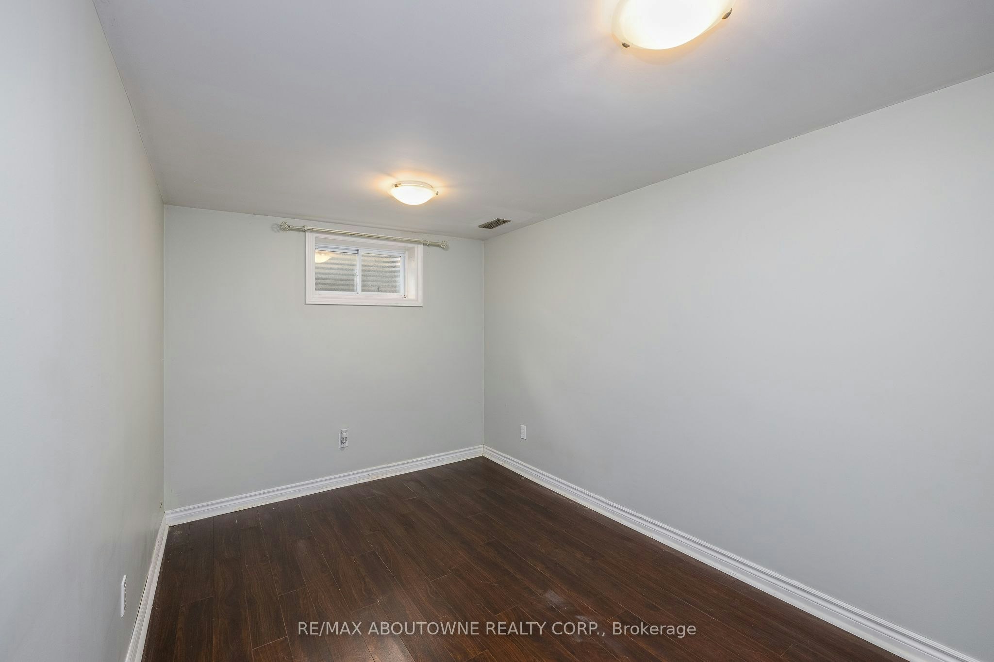 Lower-71 Lakeside Drive, Grimsby, ON, L3M 2L4 - 12