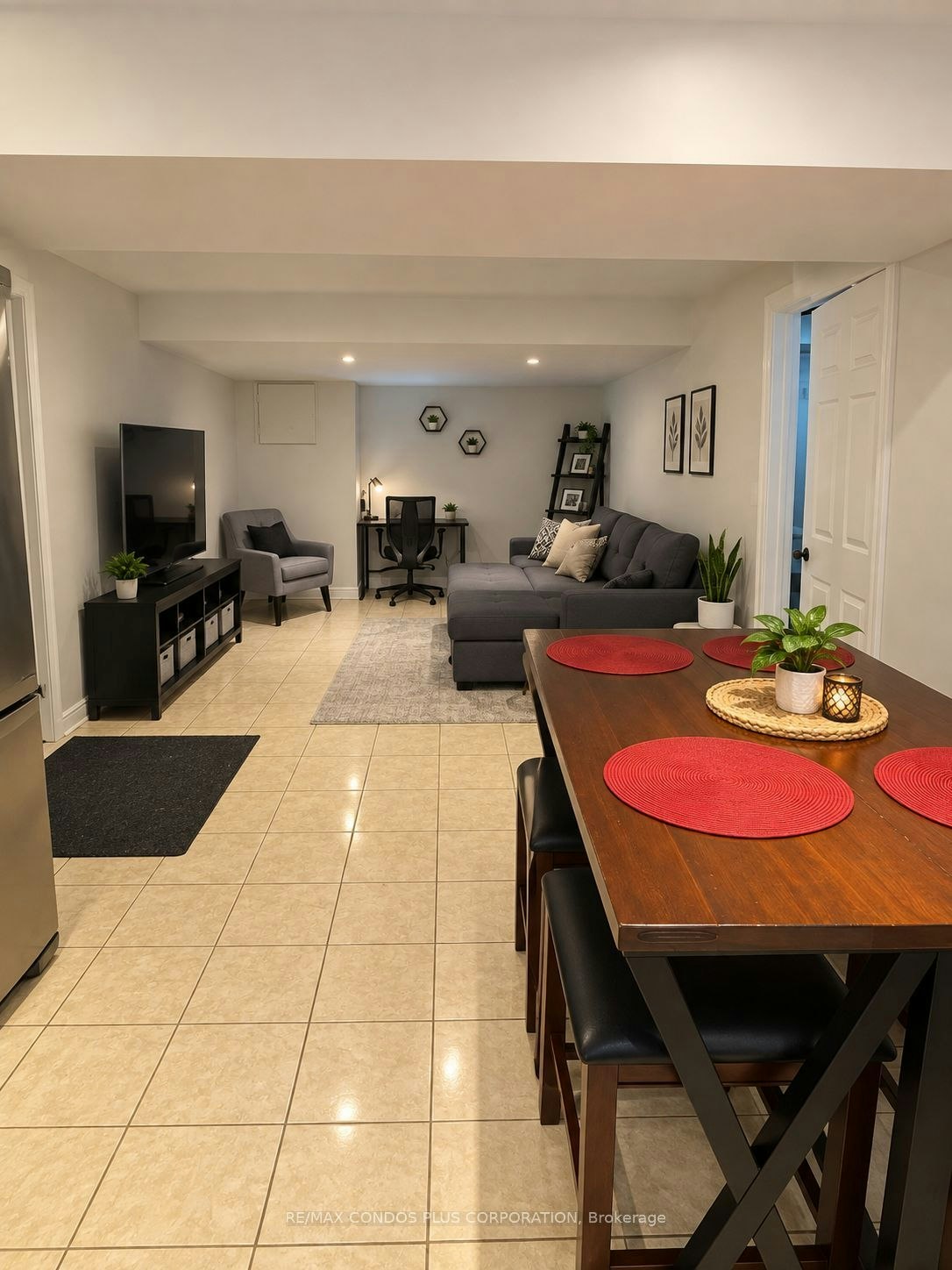 1B-6070 Dunn Street W, Niagara Falls, ON, L2G 2P1 - 2