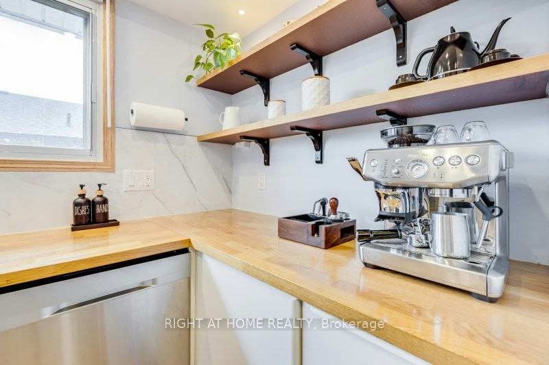 15 Tuna Court, Hamilton, ON, L8W 1S1 - 7