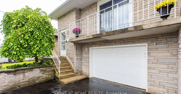 15 Tuna Court, Hamilton, ON, L8W 1S1 - 2