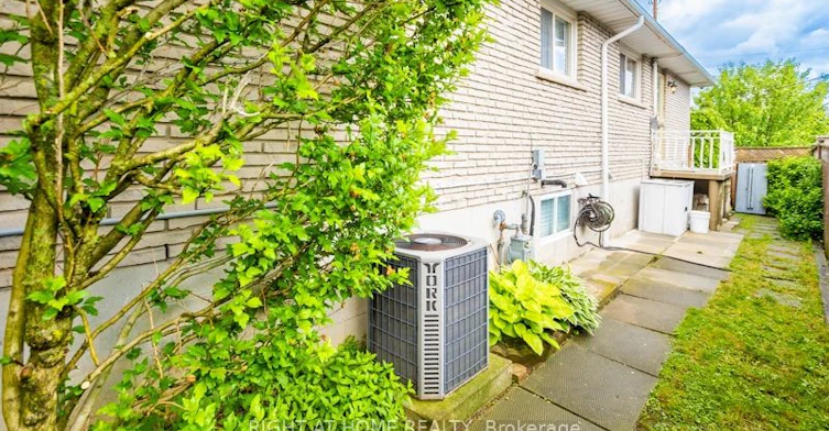 15 Tuna Court, Hamilton, ON, L8W 1S1 - 15