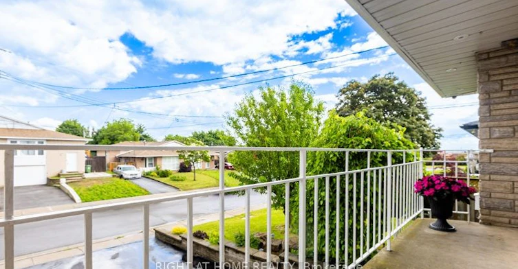 15 Tuna Court, Hamilton, ON, L8W 1S1 - 4