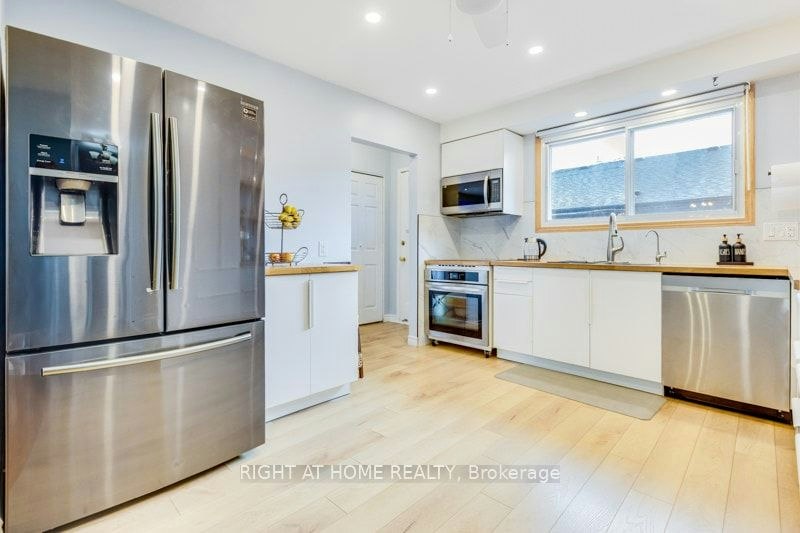15 Tuna Court, Hamilton, ON, L8W 1S1 - 5