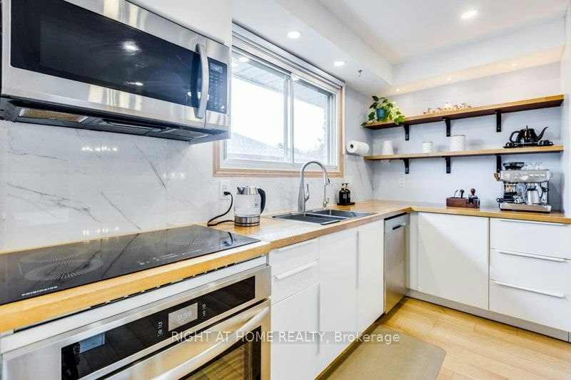 15 Tuna Court, Hamilton, ON, L8W 1S1 - 8
