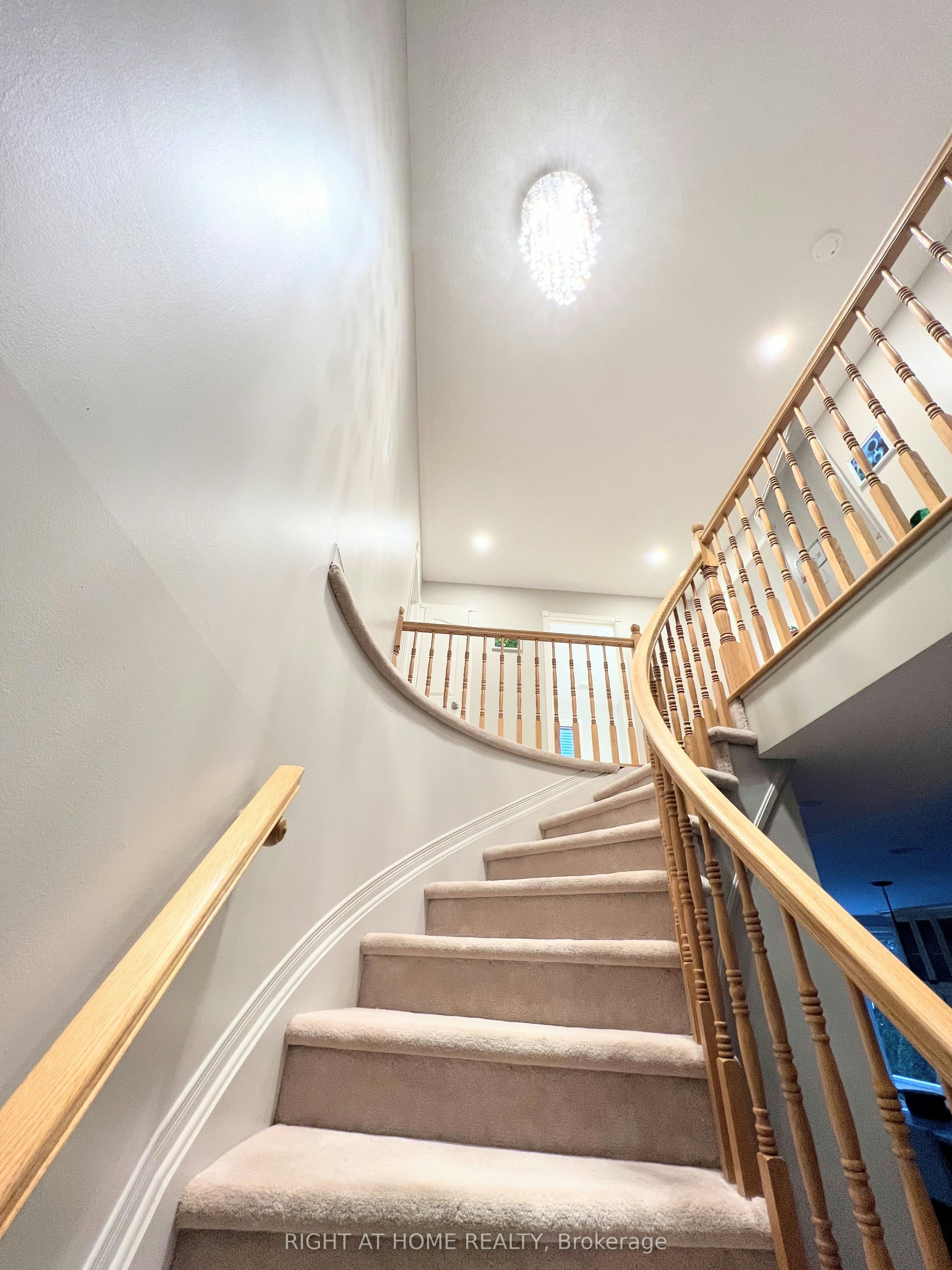 31 Forillon Crescent, Ottawa, ON, K2M 2W7 - 24