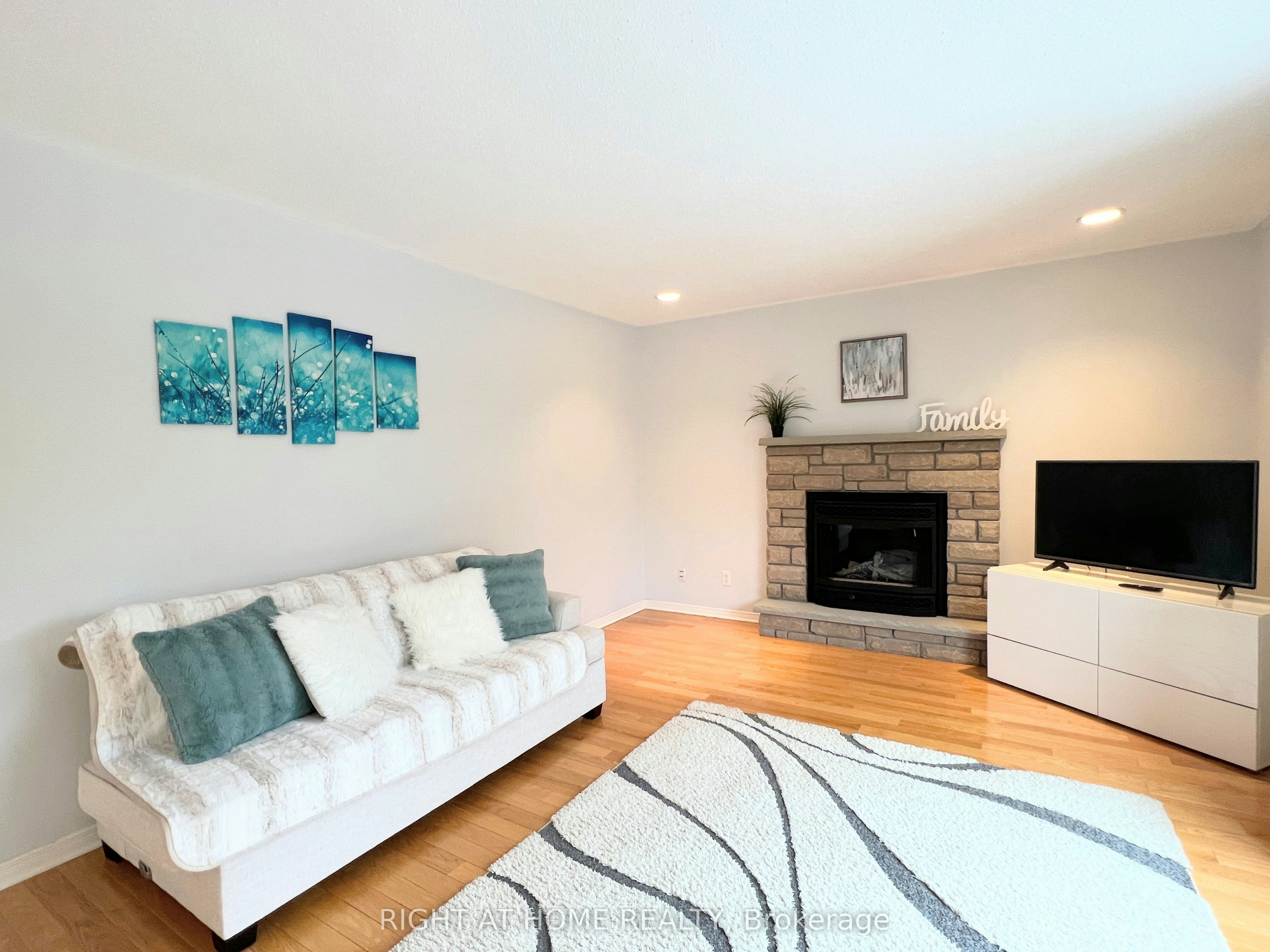 31 Forillon Crescent, Ottawa, ON, K2M 2W7 - 19
