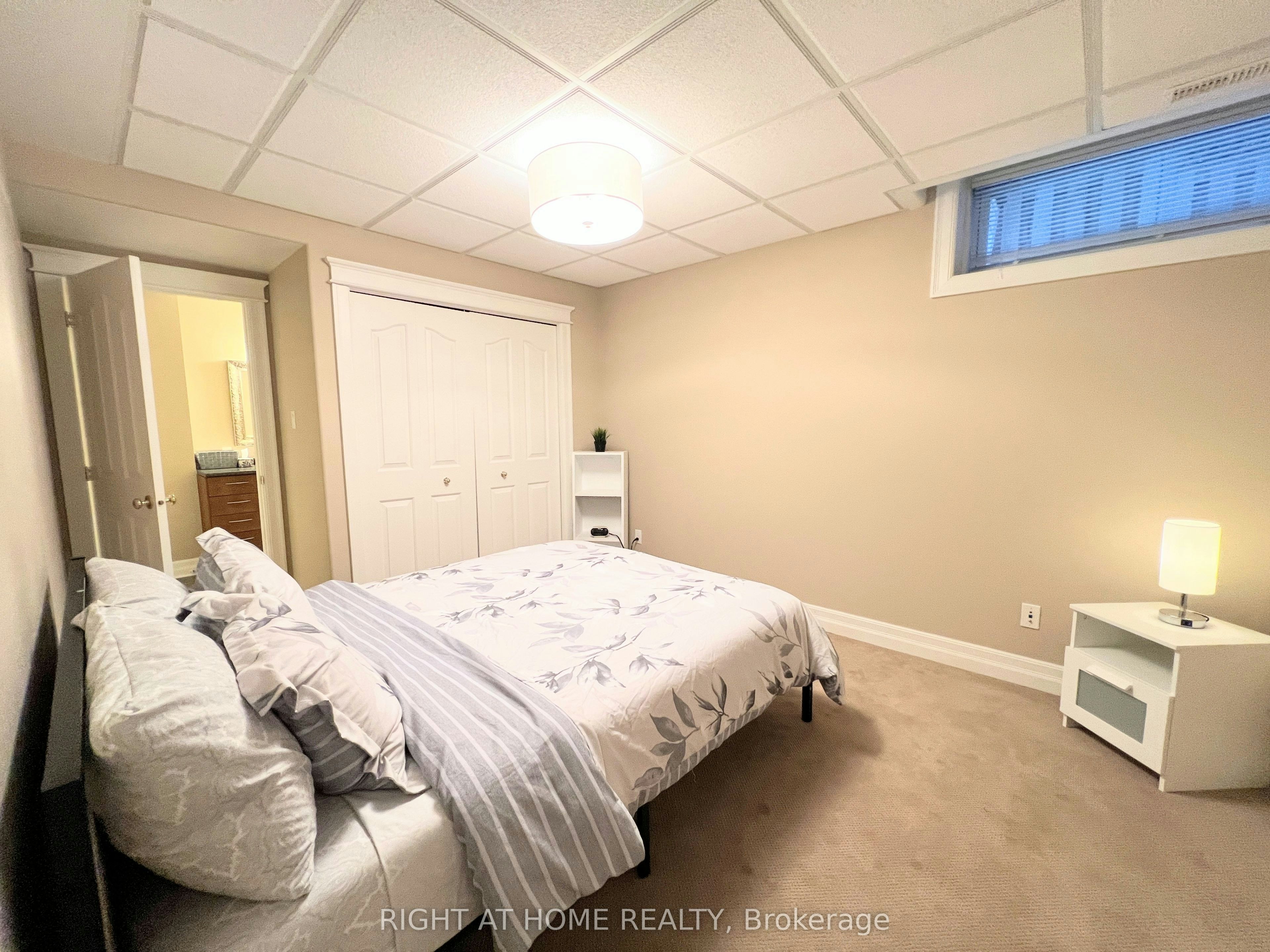 31 Forillon Crescent, Ottawa, ON, K2M 2W7 - 34