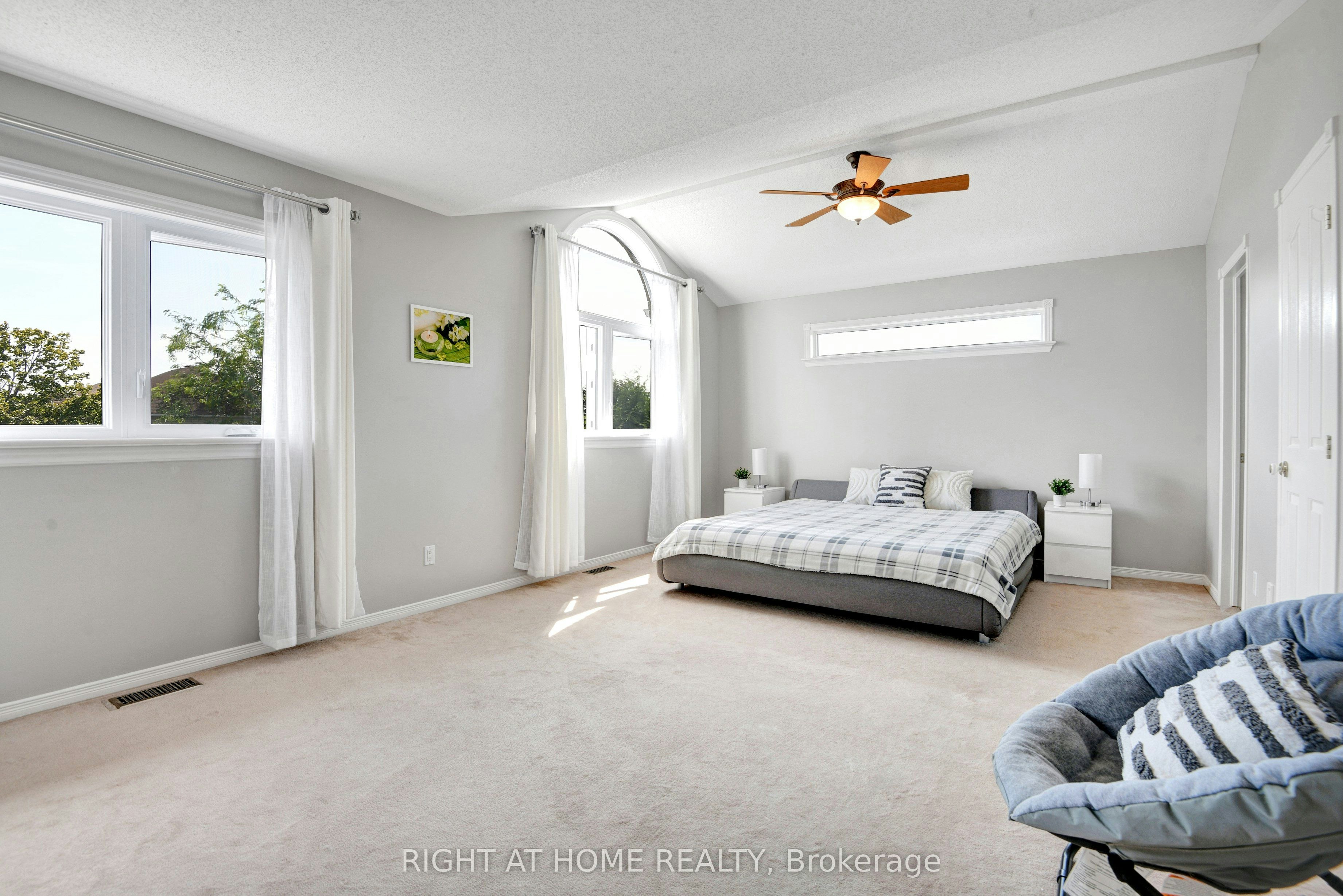 31 Forillon Crescent, Ottawa, ON, K2M 2W7 - 25