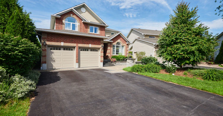 31 Forillon Crescent, Ottawa, ON, K2M 2W7 - 2