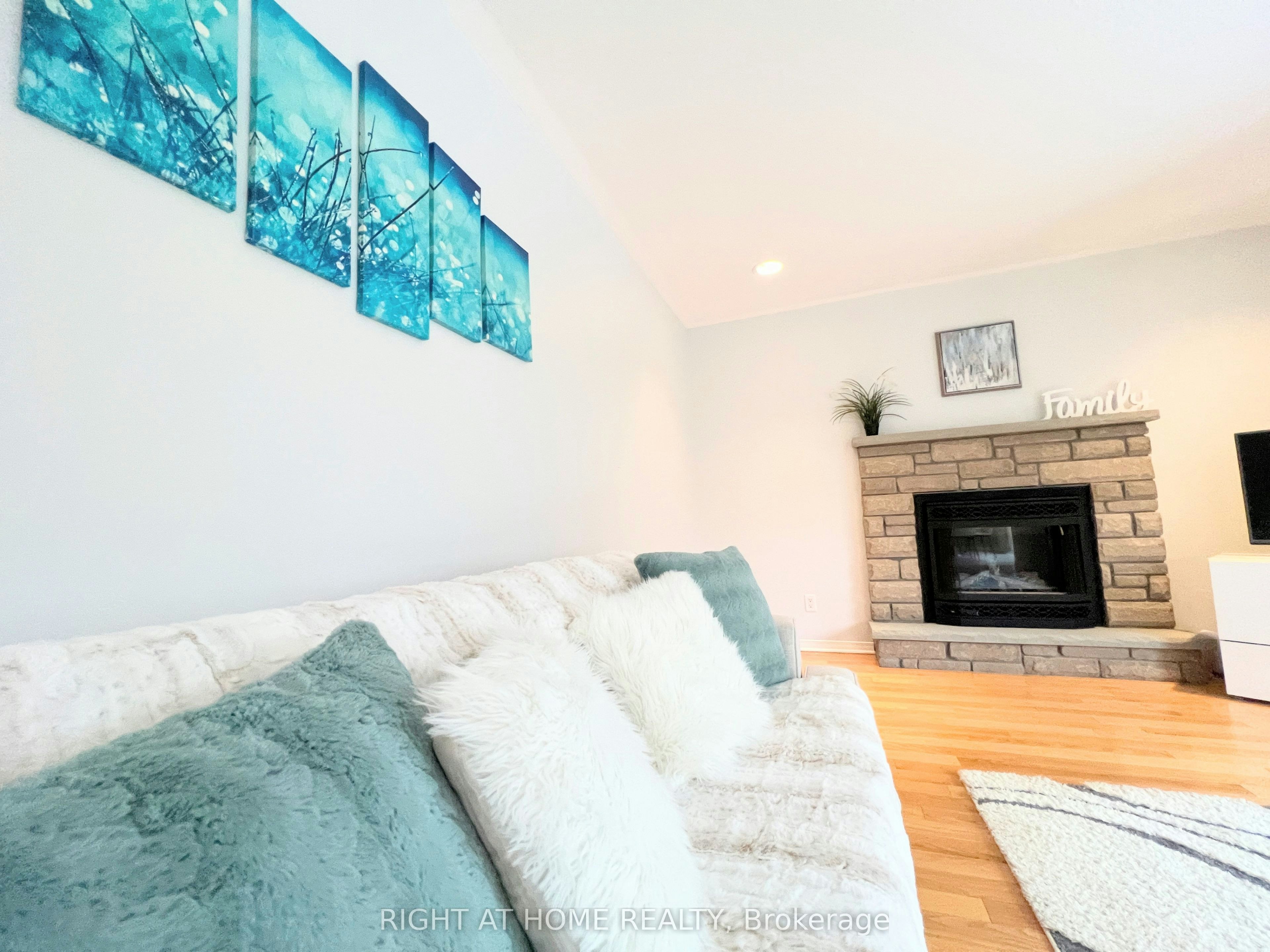 31 Forillon Crescent, Ottawa, ON, K2M 2W7 - 18