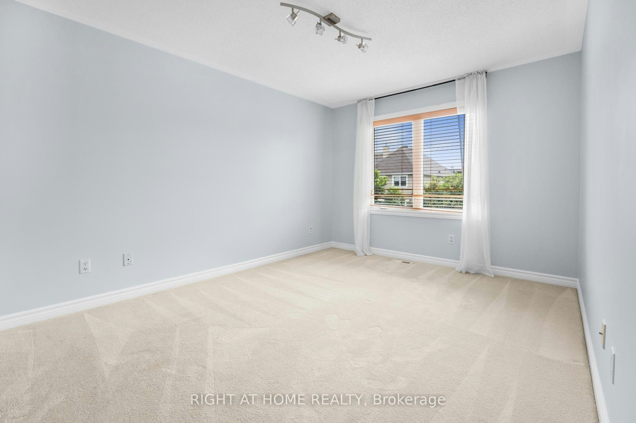 514 Cherokee Way, Ottawa, ON, K2S 0H5 - 20