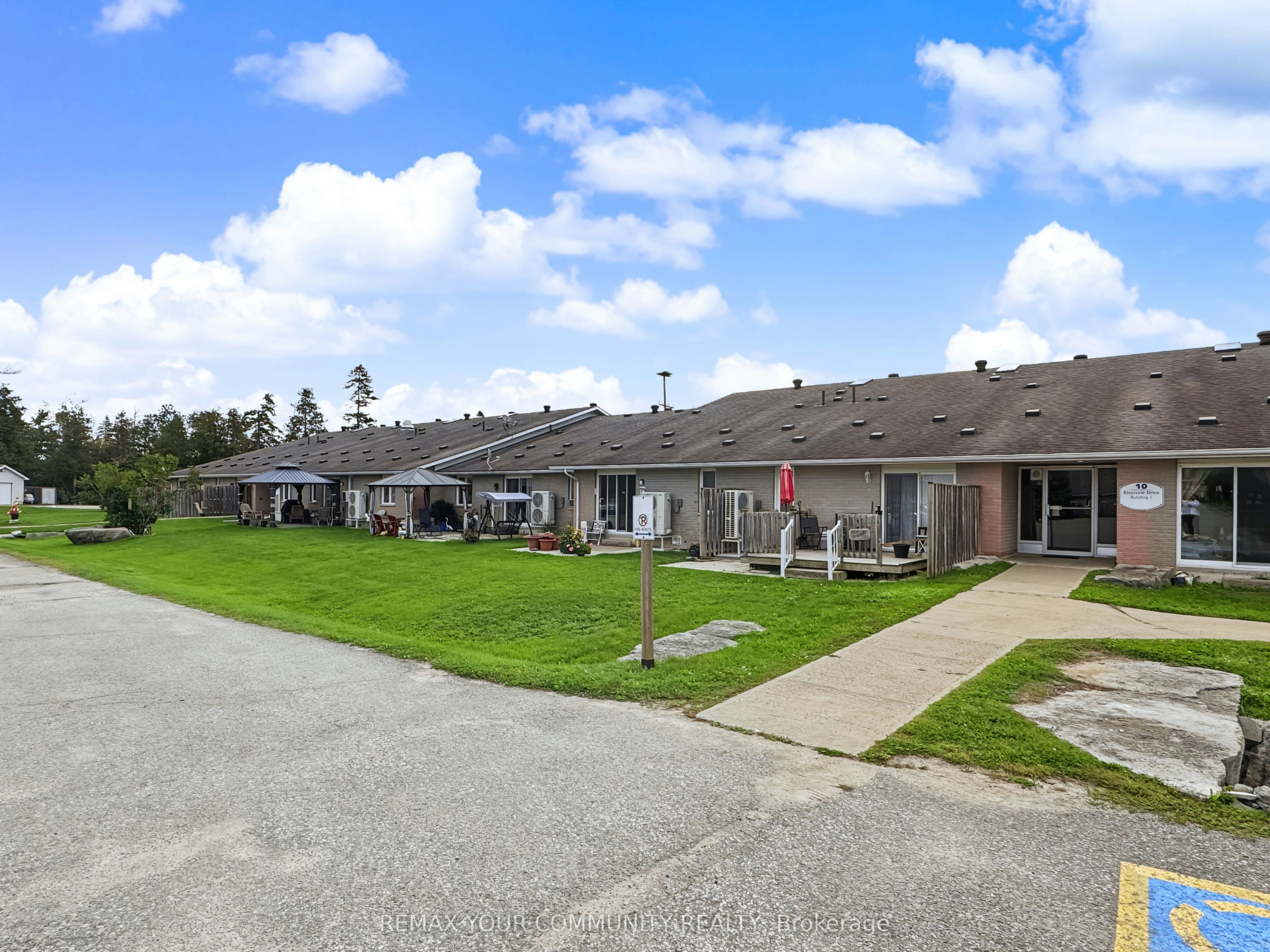 101-10 Riverside Drive, Kawartha Lakes, ON, K0M 1A0 - 11