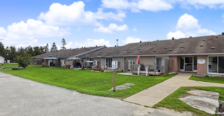 101-10 Riverside Drive, Kawartha Lakes, ON, K0M 1A0 - 11