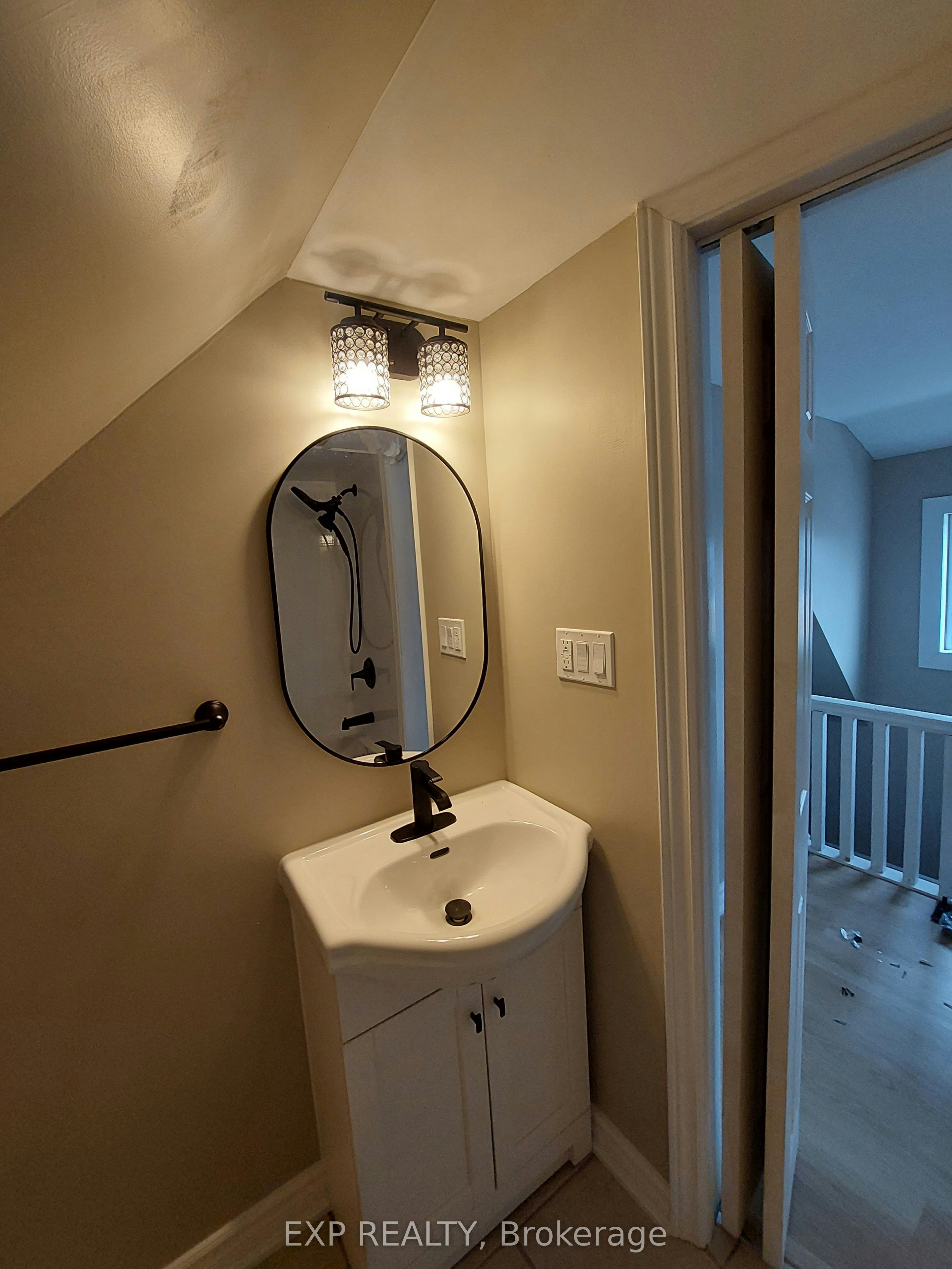 LOFT-148 Gibson Avenue, Hamilton, ON, L8L 6J8 - 7