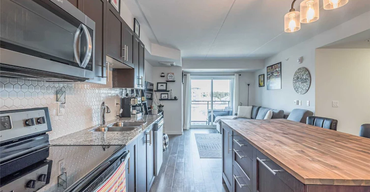 301-25 Kay Crescent, Guelph, ON, N1L 1H1 - 12