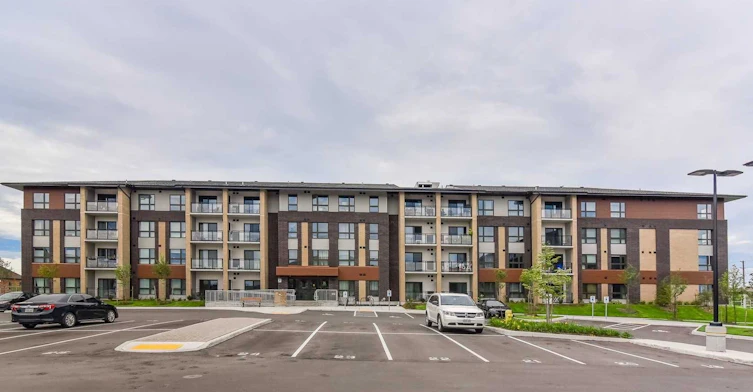 301-25 Kay Crescent, Guelph, ON, N1L 1H1