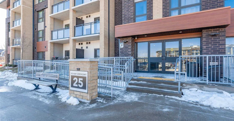 301-25 Kay Crescent, Guelph, ON, N1L 1H1 - 3