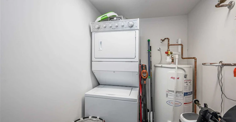 301-25 Kay Crescent, Guelph, ON, N1L 1H1 - 25