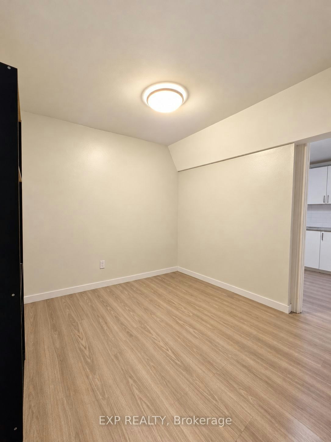301-72 Victoria Avenue S, Hamilton, ON, L8N 2S7 - 7