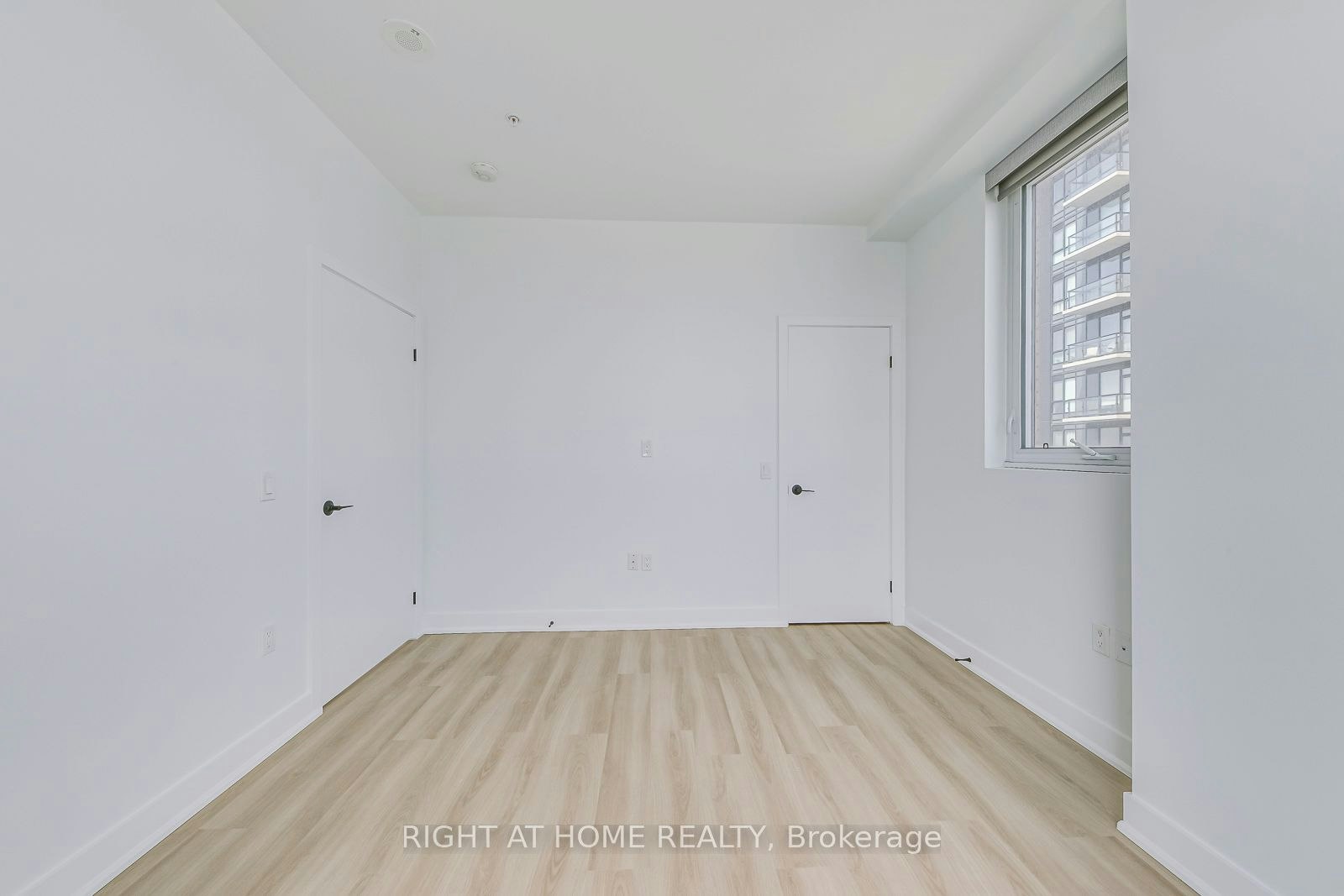 1102-100 Garment Street, Kitchener, ON, N2G 0E2 - 22