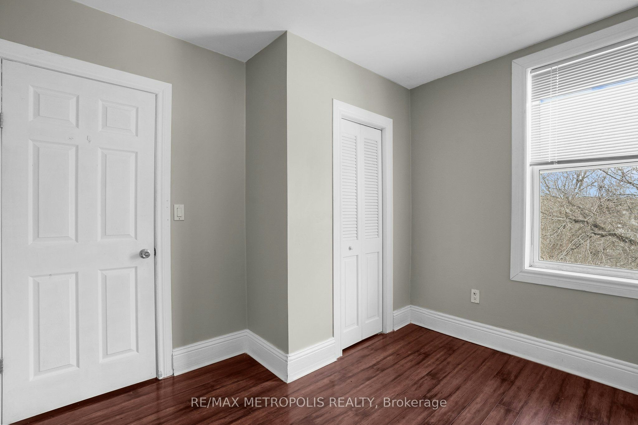 201 Bay Street N, Hamilton, ON, L8R 2R1 - 8