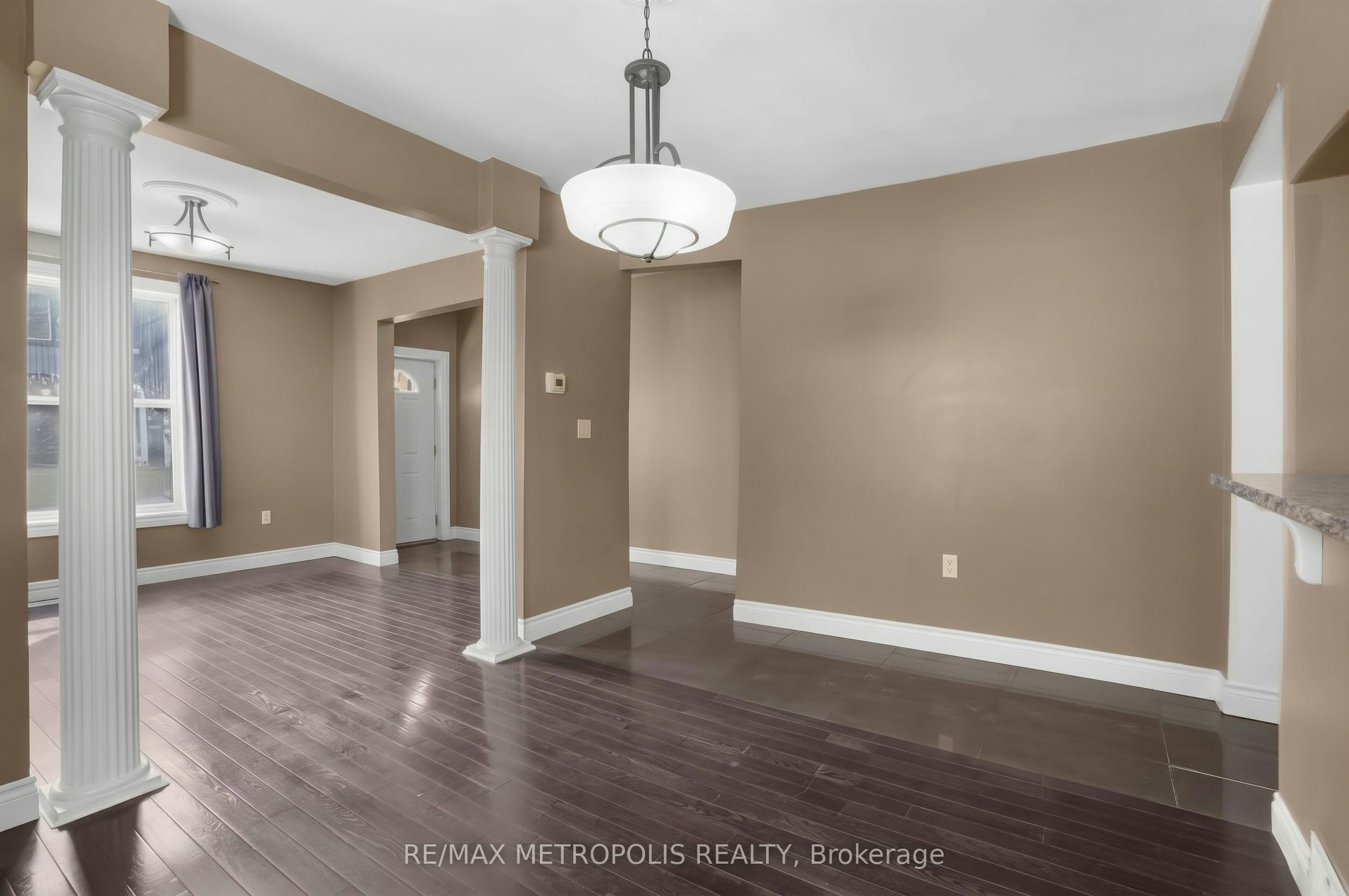 201 Bay Street N, Hamilton, ON, L8R 2R1 - 4