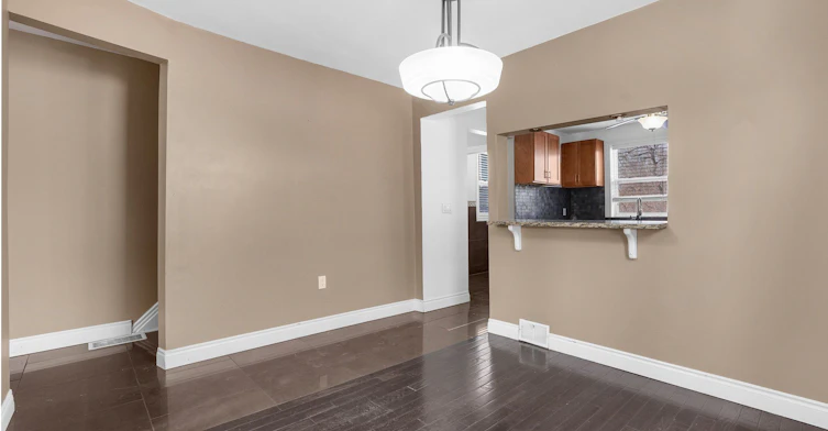 201 Bay Street N, Hamilton, ON, L8R 2R1 - 5
