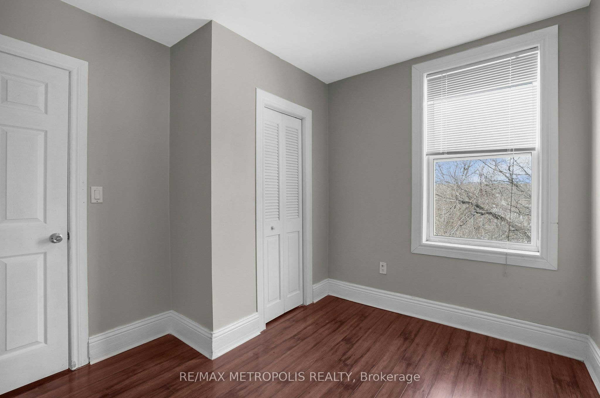 201 Bay Street N, Hamilton, ON, L8R 2R1 - 9