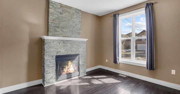 201 Bay Street N, Hamilton, ON, L8R 2R1 - 2