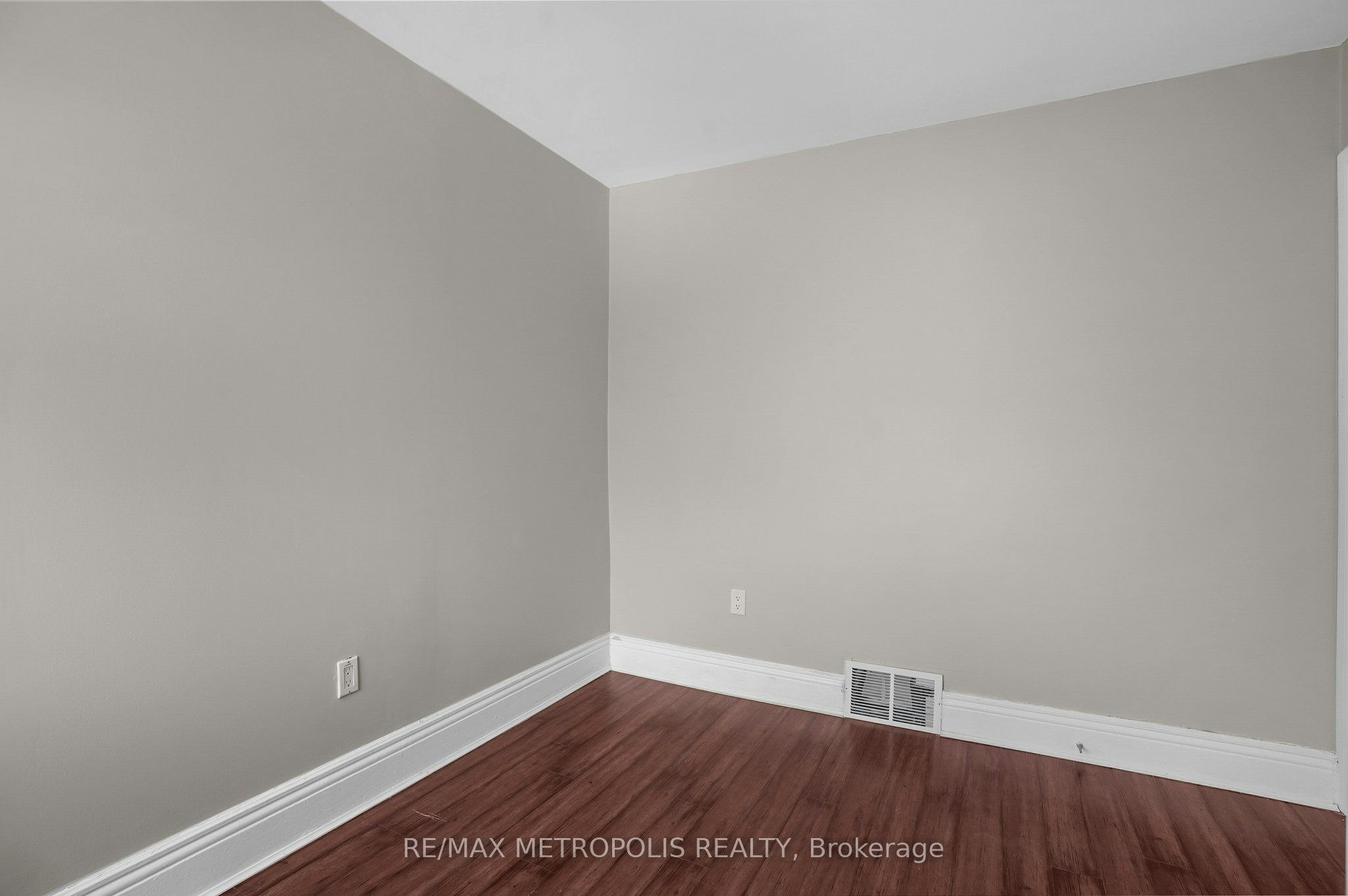 201 Bay Street N, Hamilton, ON, L8R 2R1 - 11