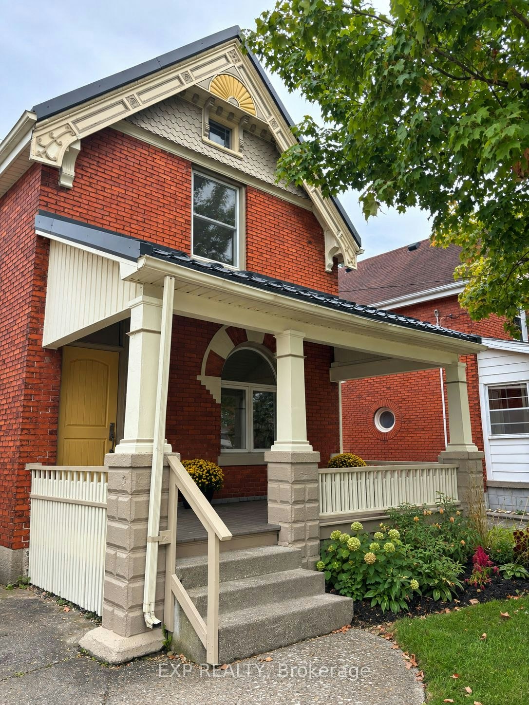 22 Hyatt Avenue, London, ON, N5Z 1Y5