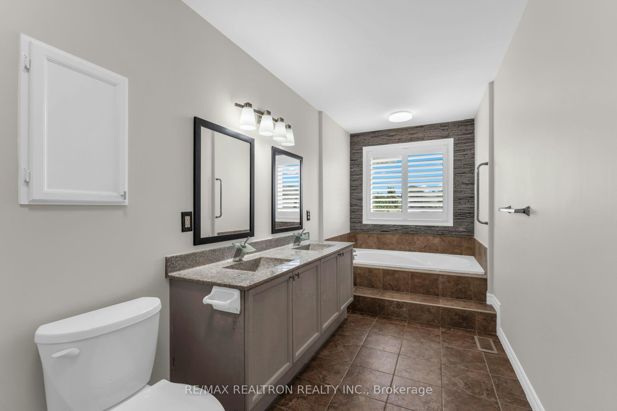 1422 Stoneridge Drive, Kingston, ON, K7M 9H5 - 33