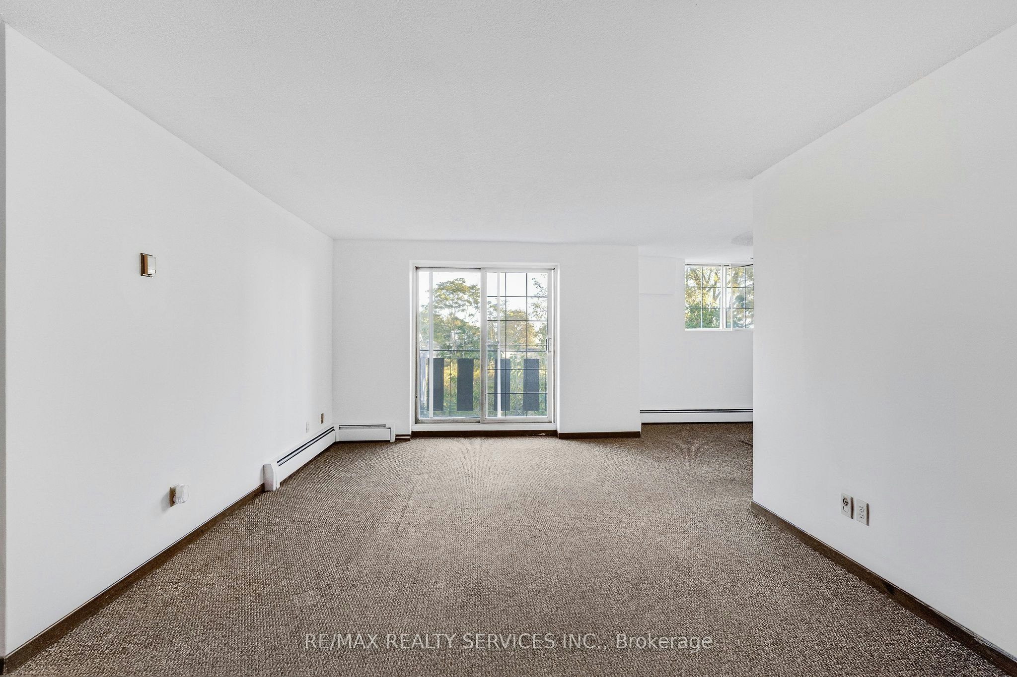 206-4218 Portage Road, Niagara Falls, ON, L2E 6A4 - 2