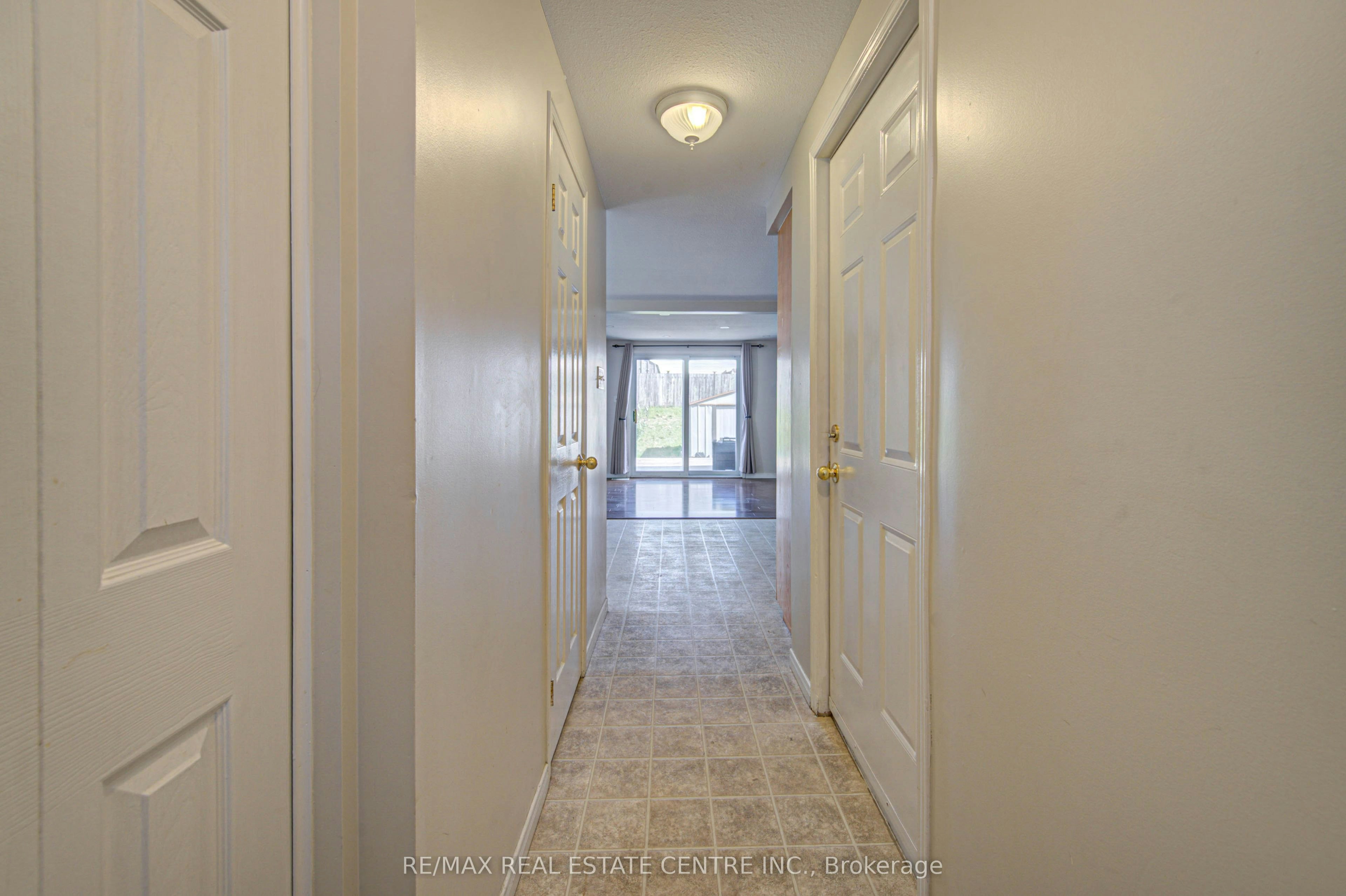 155 Highbrook Street, Kitchener, ON, N2E 3P5 - 4
