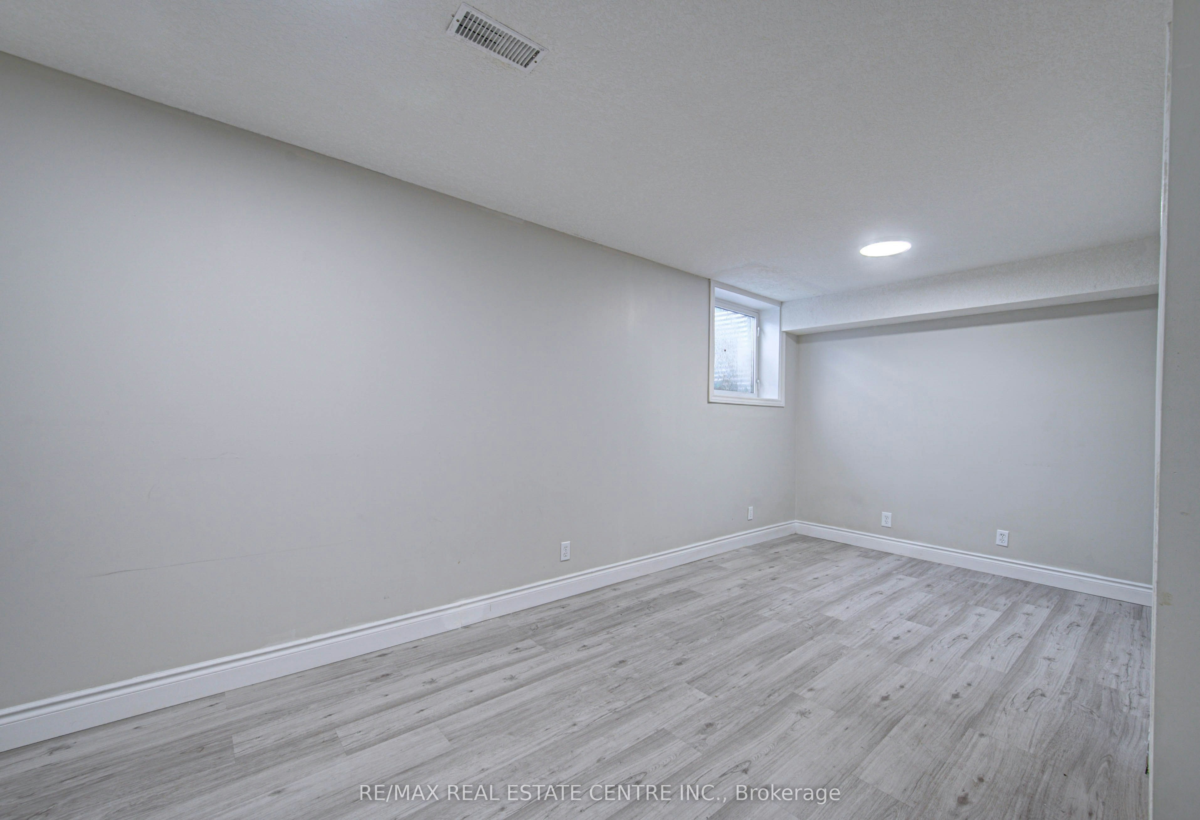 155 Highbrook Street, Kitchener, ON, N2E 3P5 - 26