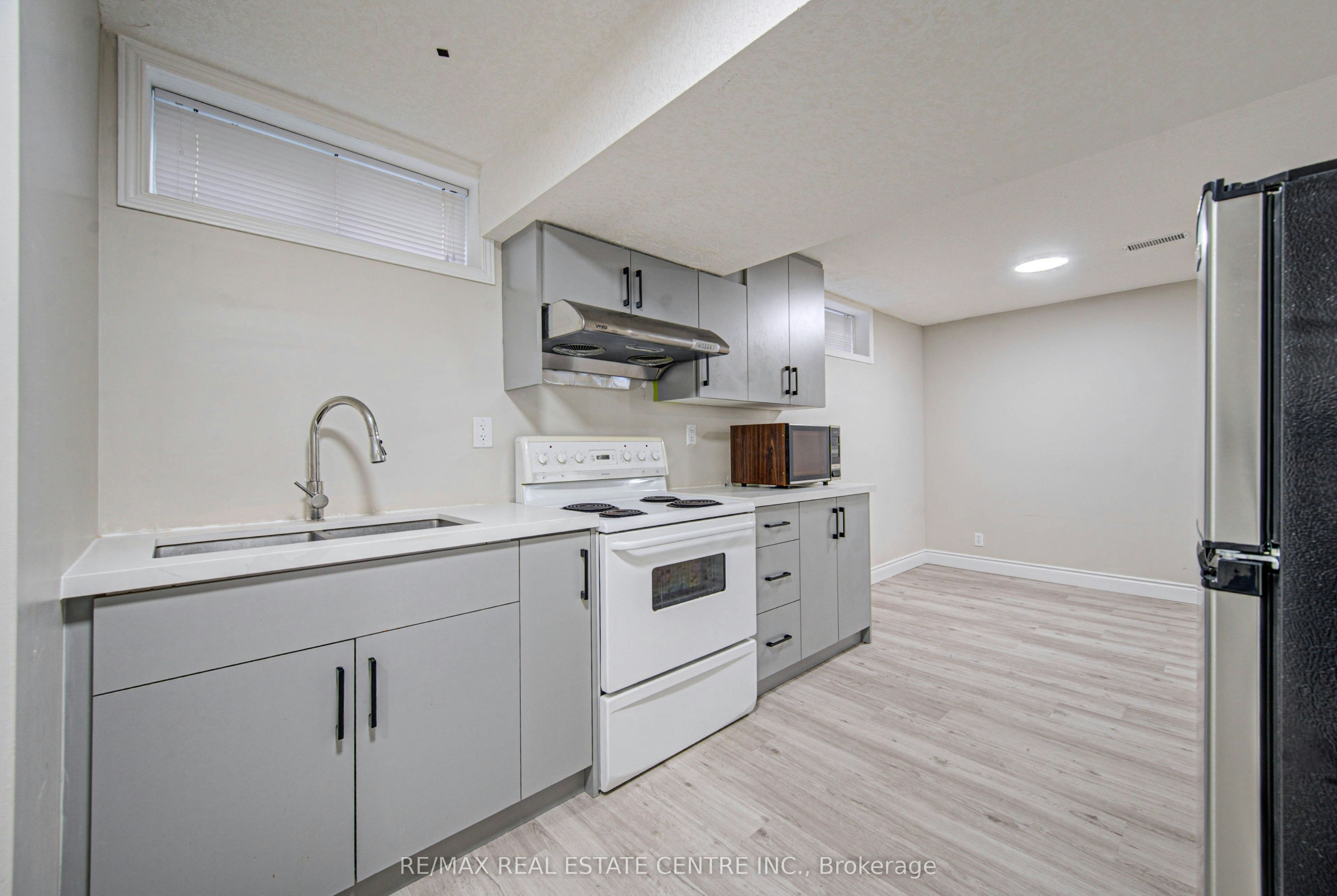 155 Highbrook Street, Kitchener, ON, N2E 3P5 - 20