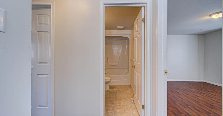 155 Highbrook Street, Kitchener, ON, N2E 3P5 - 32