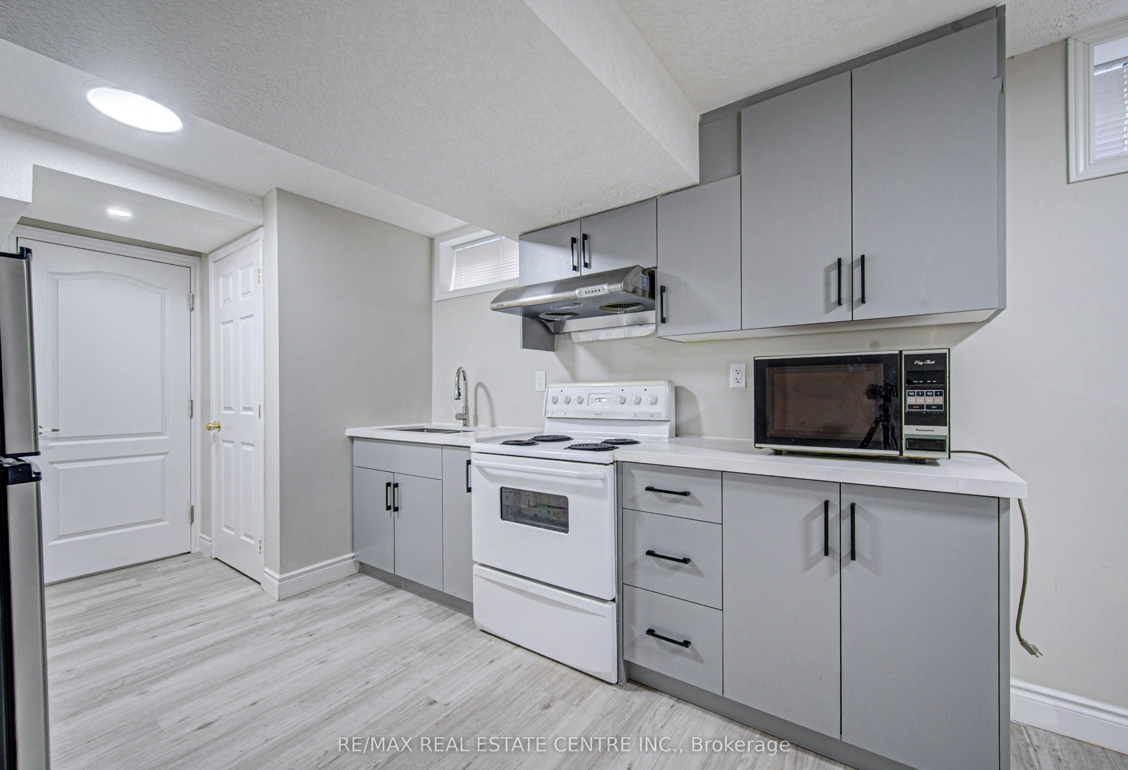155 Highbrook Street, Kitchener, ON, N2E 3P5 - 23