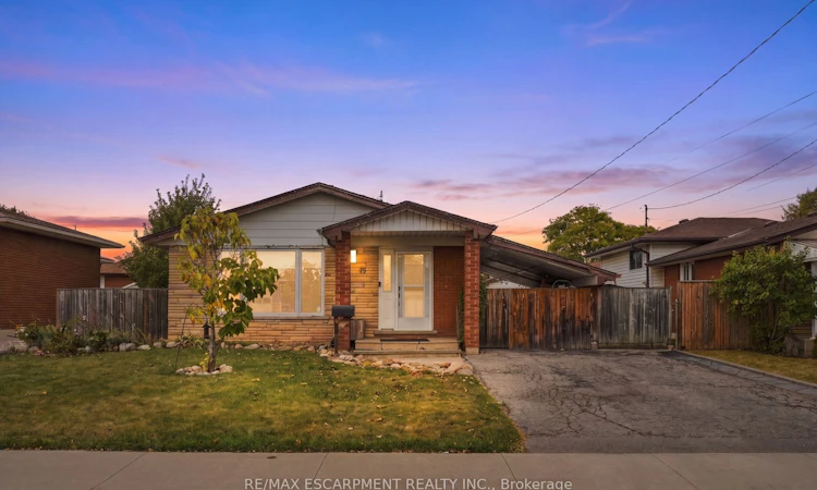 19 Ellingwood Avenue