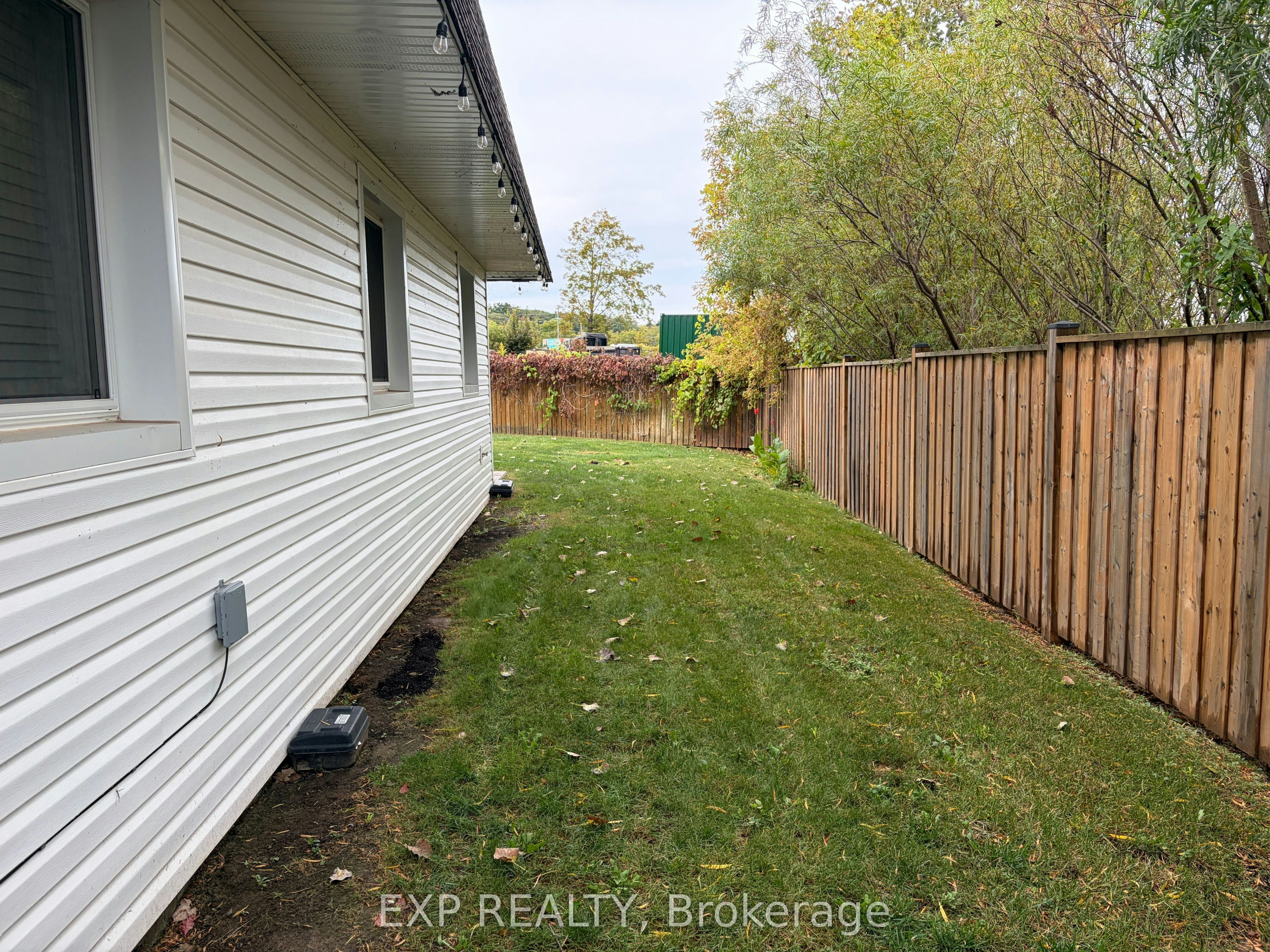 4630 Durham Road, Lincoln, ON, L3J 1R2 - 2