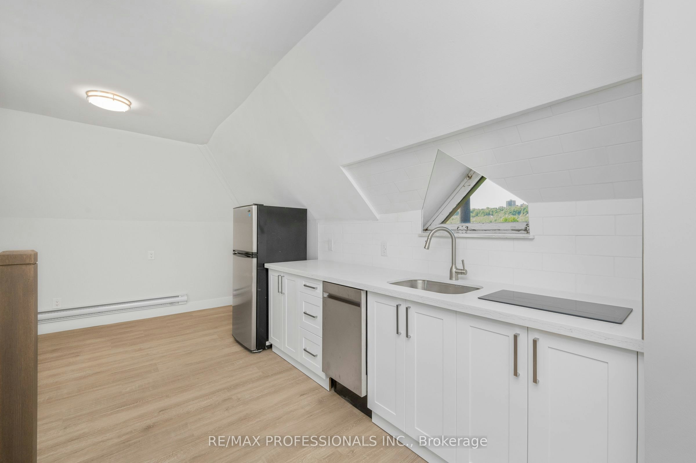 #3-388 Wilson Street, Hamilton, ON, L8L 1S9 - 3