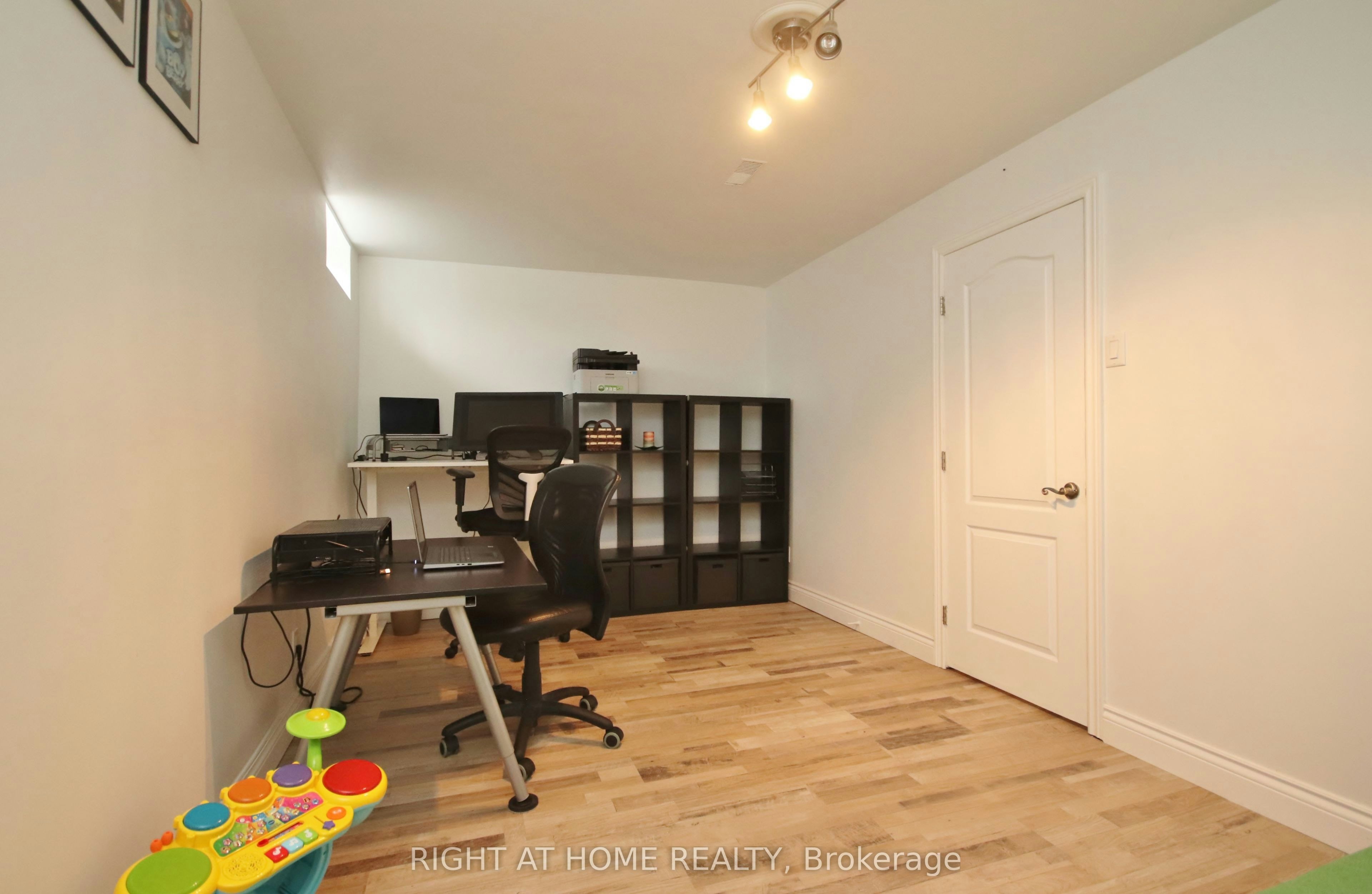 27-3250 Uplands Drive, Ottawa, ON, K1V 0C7 - 26