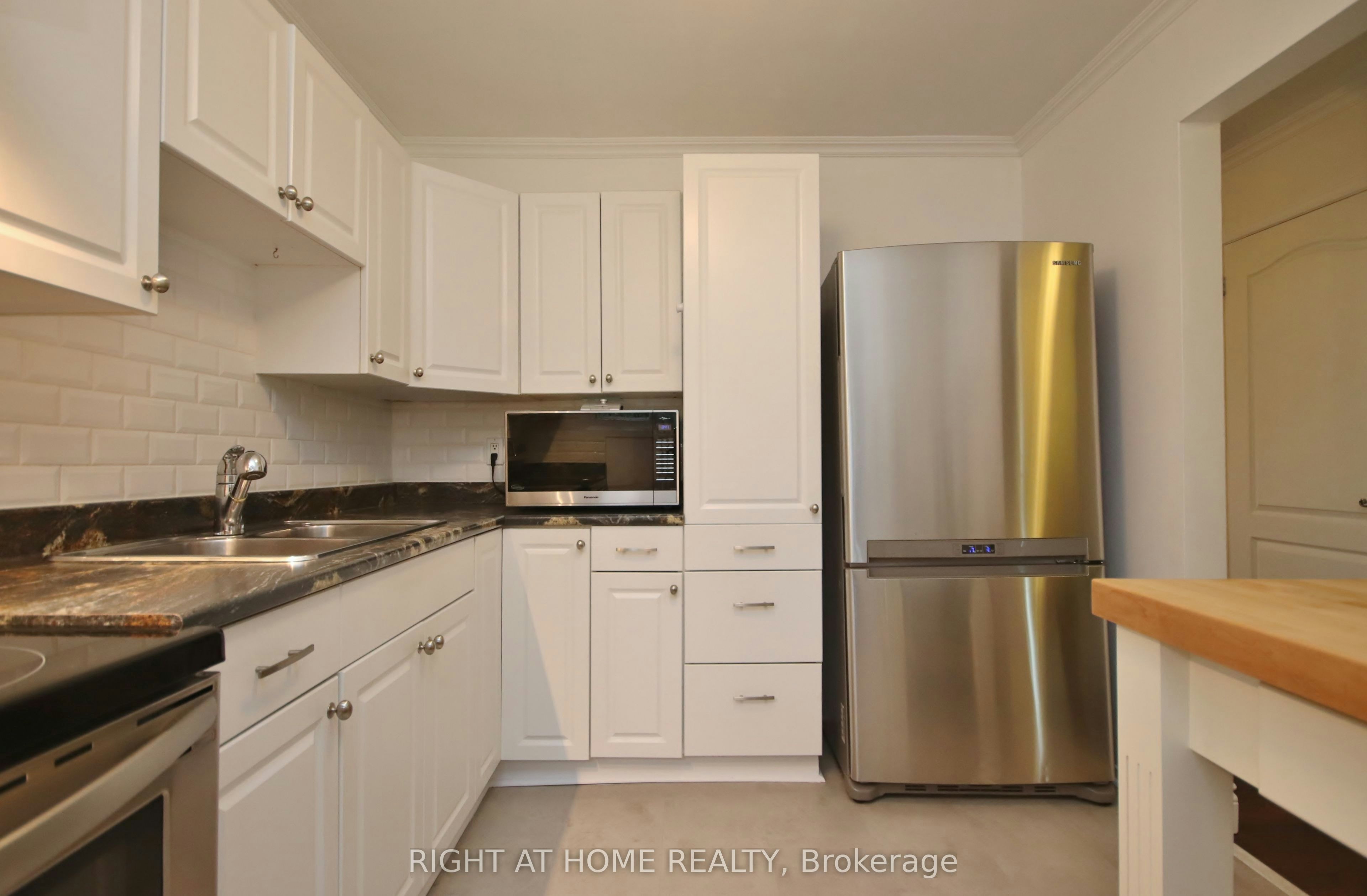 27-3250 Uplands Drive, Ottawa, ON, K1V 0C7 - 12