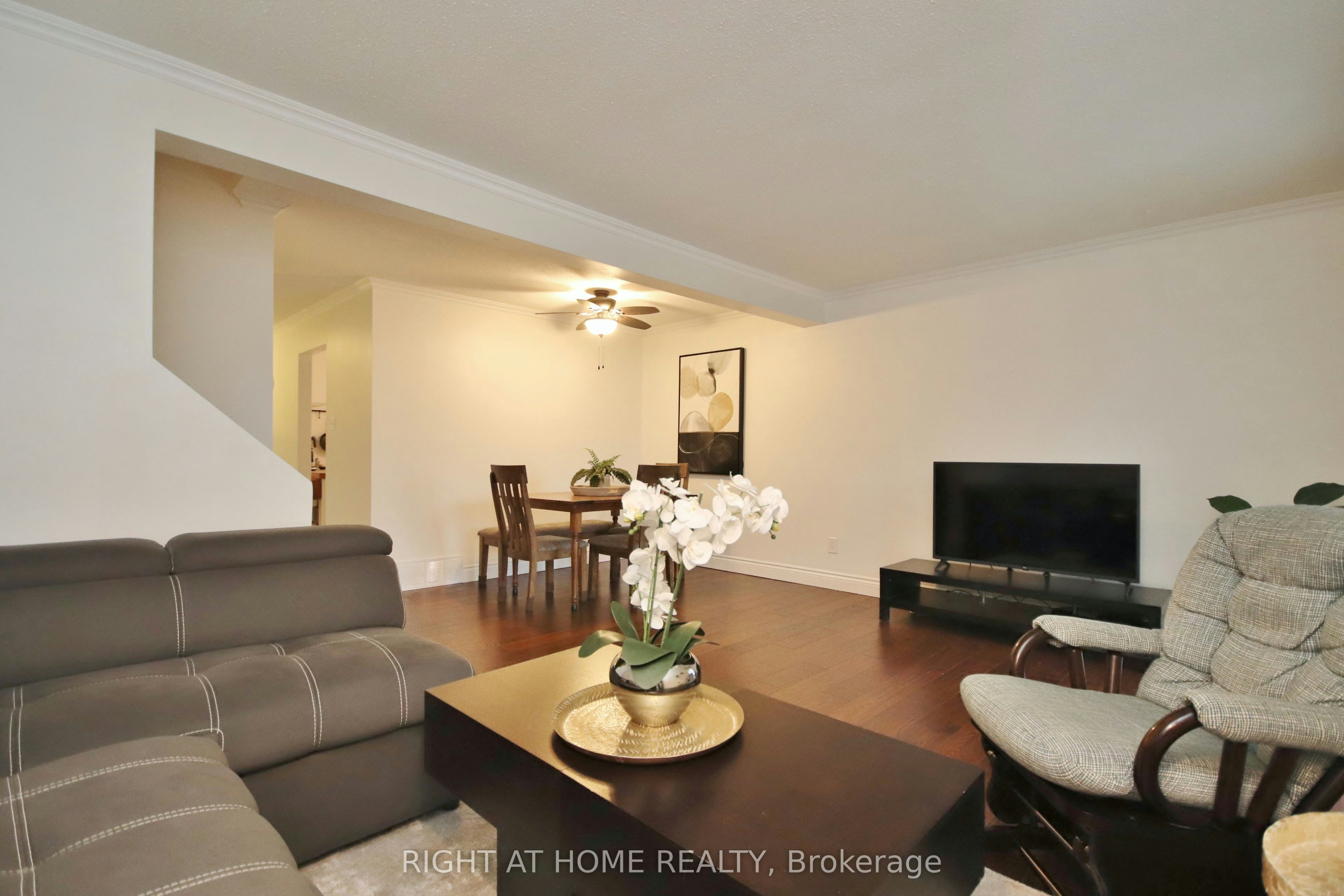 27-3250 Uplands Drive, Ottawa, ON, K1V 0C7 - 7