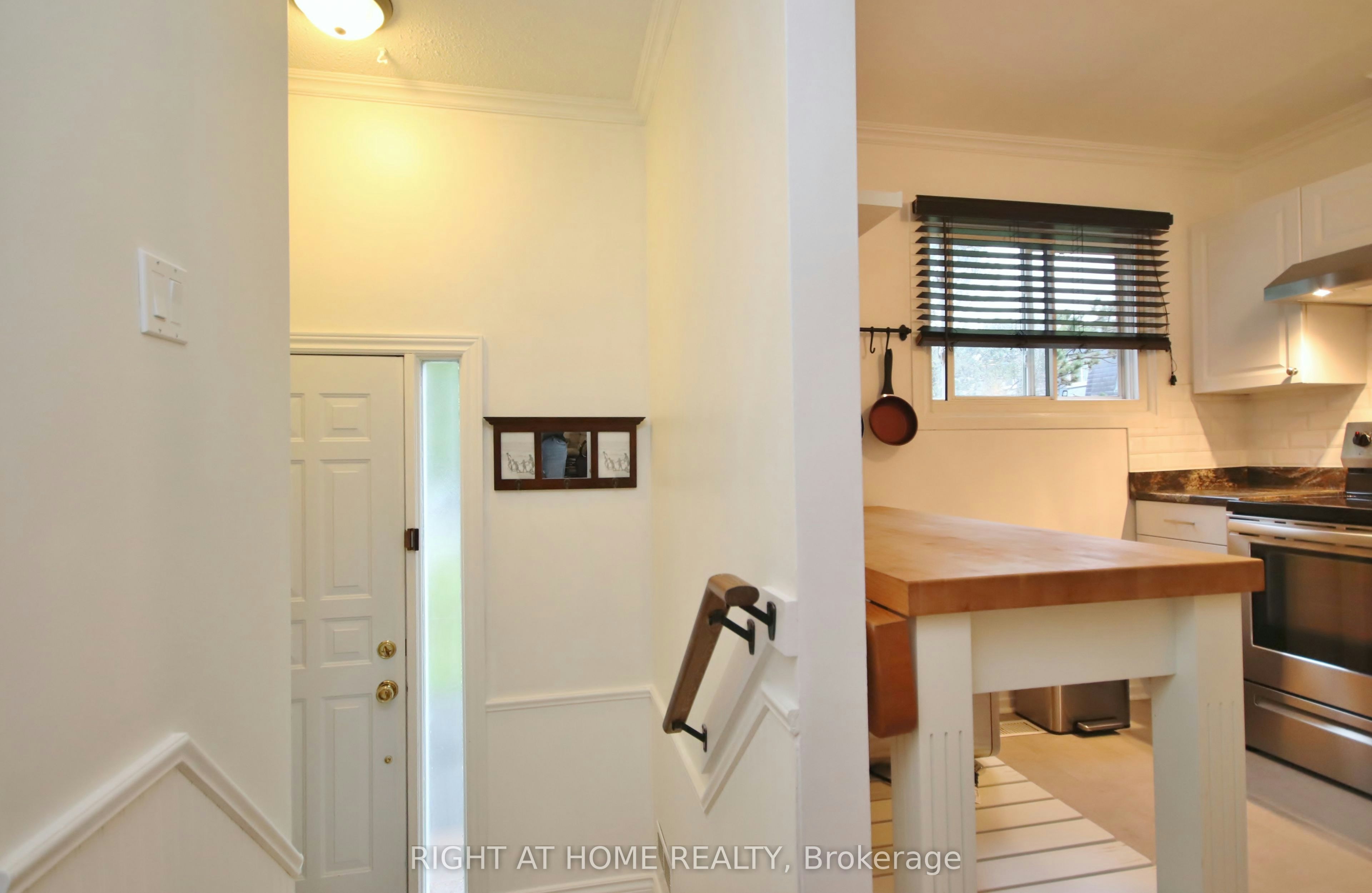 27-3250 Uplands Drive, Ottawa, ON, K1V 0C7 - 4