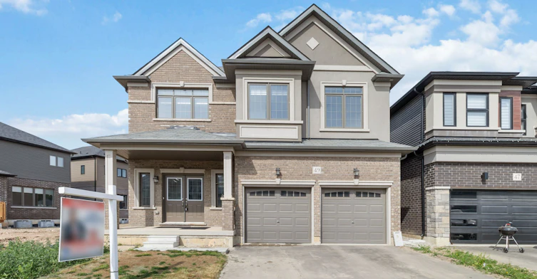 49 Dennis Avenue, Brantford, ON, N3V 0B9 - 4