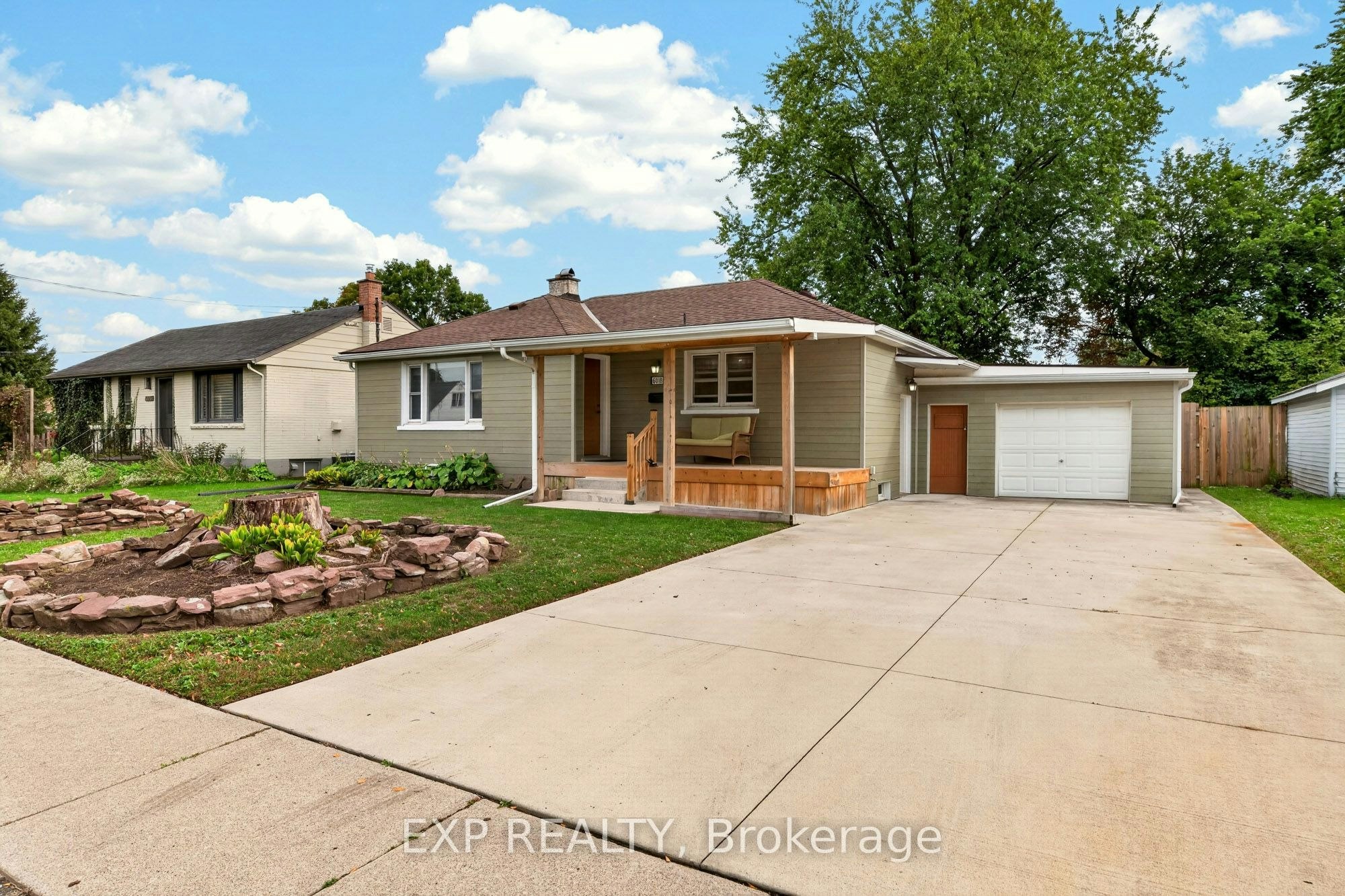 6018 Atlas Street, Niagara Falls, ON, L2J 1T1
