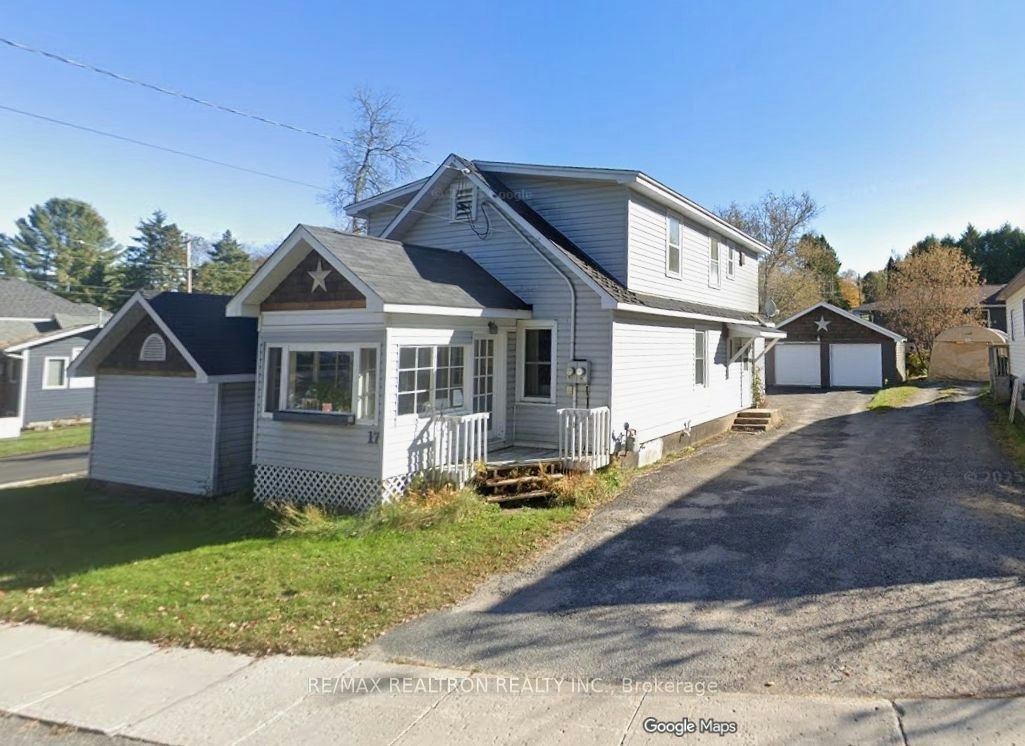 Main floor-17 Florence Street W, Huntsville, ON, P1H 1T2