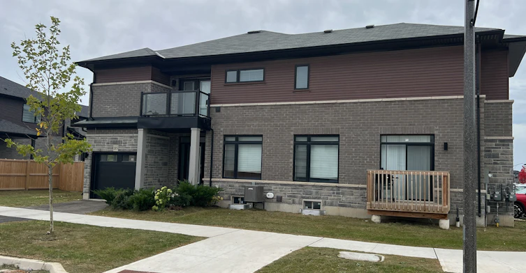 185 Longboat Run W, Brantford, ON, N3T 5L5