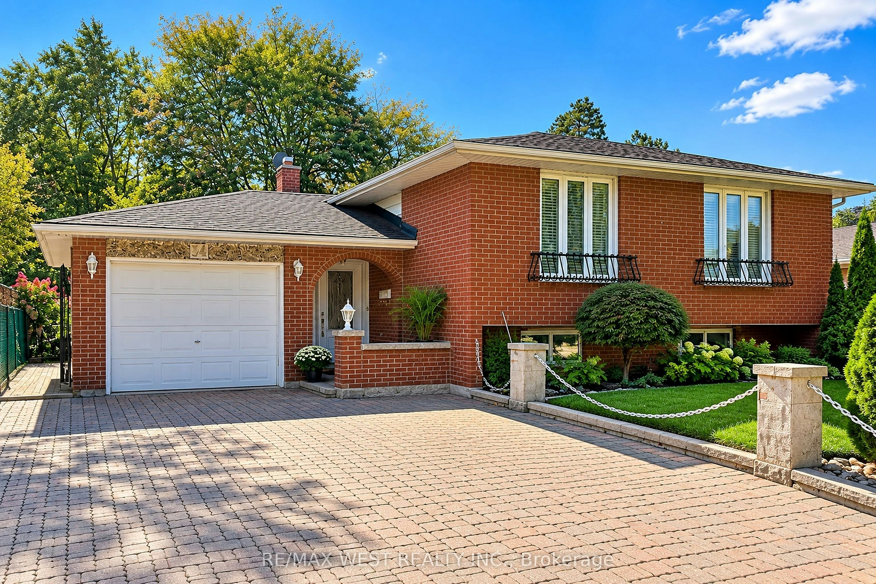 34 Glen Castle Drive, Hamilton, ON, L8G 2Z4 - 24